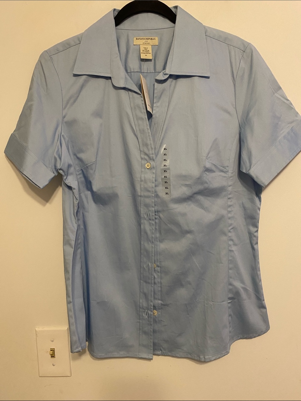 Banana Republic Light Blue Short-Sleeve Dress Shirt